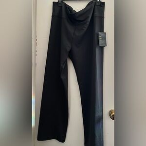Nike Women's plus 2X Wide-Leg Black Pants